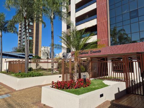 Apartamento para alugar em Campinas, Cambuí, com 3 quartos, com 218.24 m²